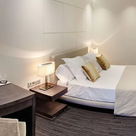 Cosmopolita Boutique & 4*