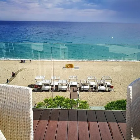 Cosmopolita Boutique & Hotell 4*
