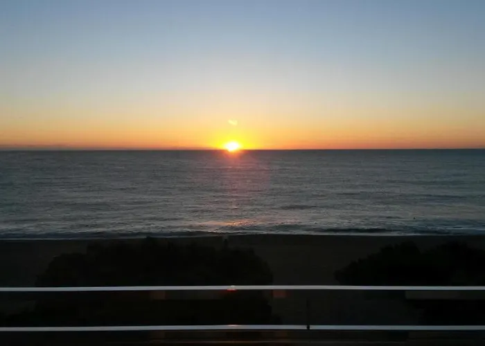 Cosmopolita Boutique & Готель 4*