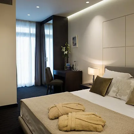 ホテル Cosmopolita Boutique & 4*