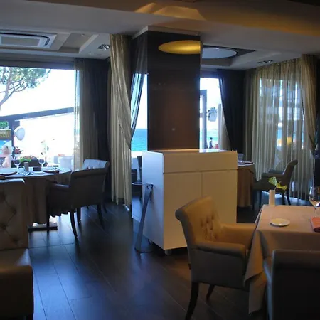 Cosmopolita Boutique & ホテル 4*