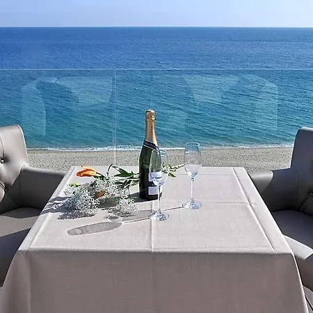 Cosmopolita Boutique & Hotel