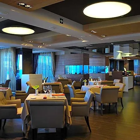 Cosmopolita Boutique & 4*