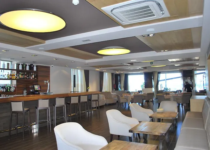 Cosmopolita Boutique & 4*