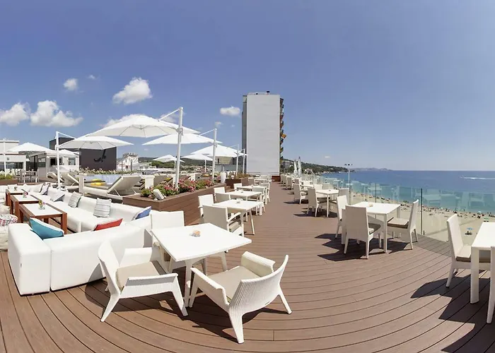 Отель Cosmopolita Boutique & 4*