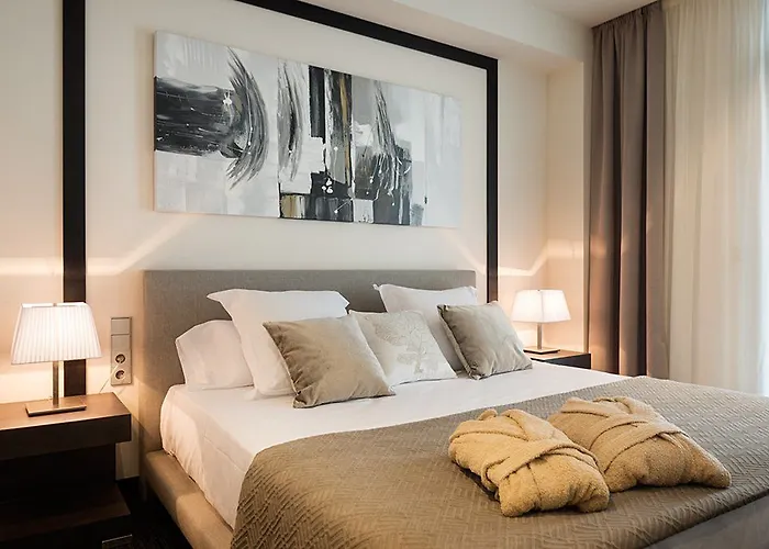 Отель Cosmopolita Boutique & 4*