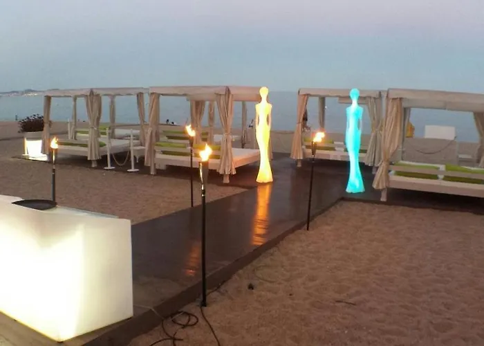 Hotel Cosmopolita Boutique & 4*