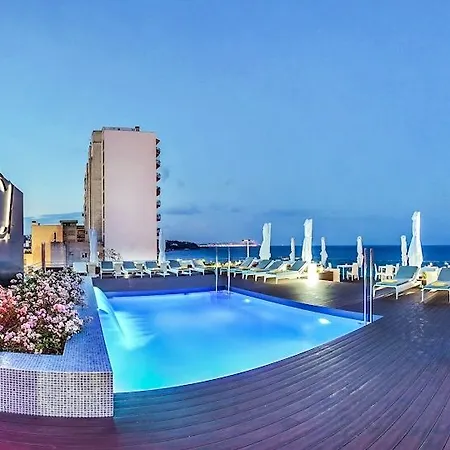 Cosmopolita Boutique & Готель