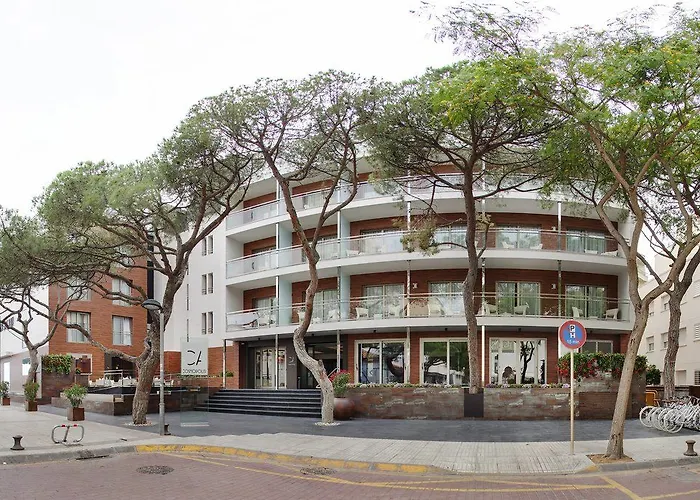 Cosmopolita Boutique & 4* Platja d'Aro (Playa de Aro)